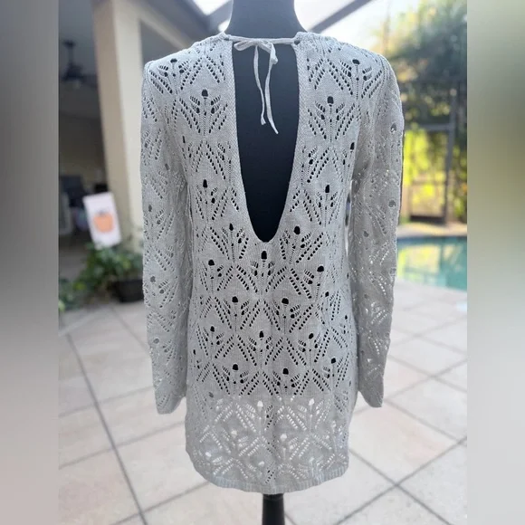 Grace & Lace Light Gray Pointelle Knit Hi-Low Sweater (18”p2p) - Picture 2 of 9